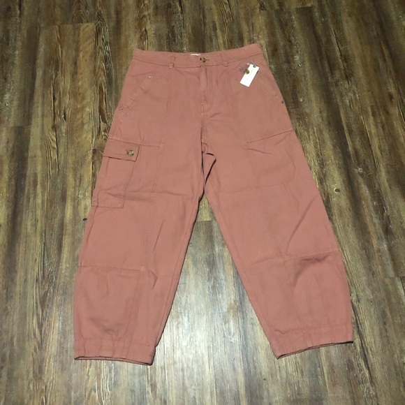 Anthropologie Utility Wide Leg Pants Women's 8 Cargo Cropped in Plum NWT - Picture 1 of 8